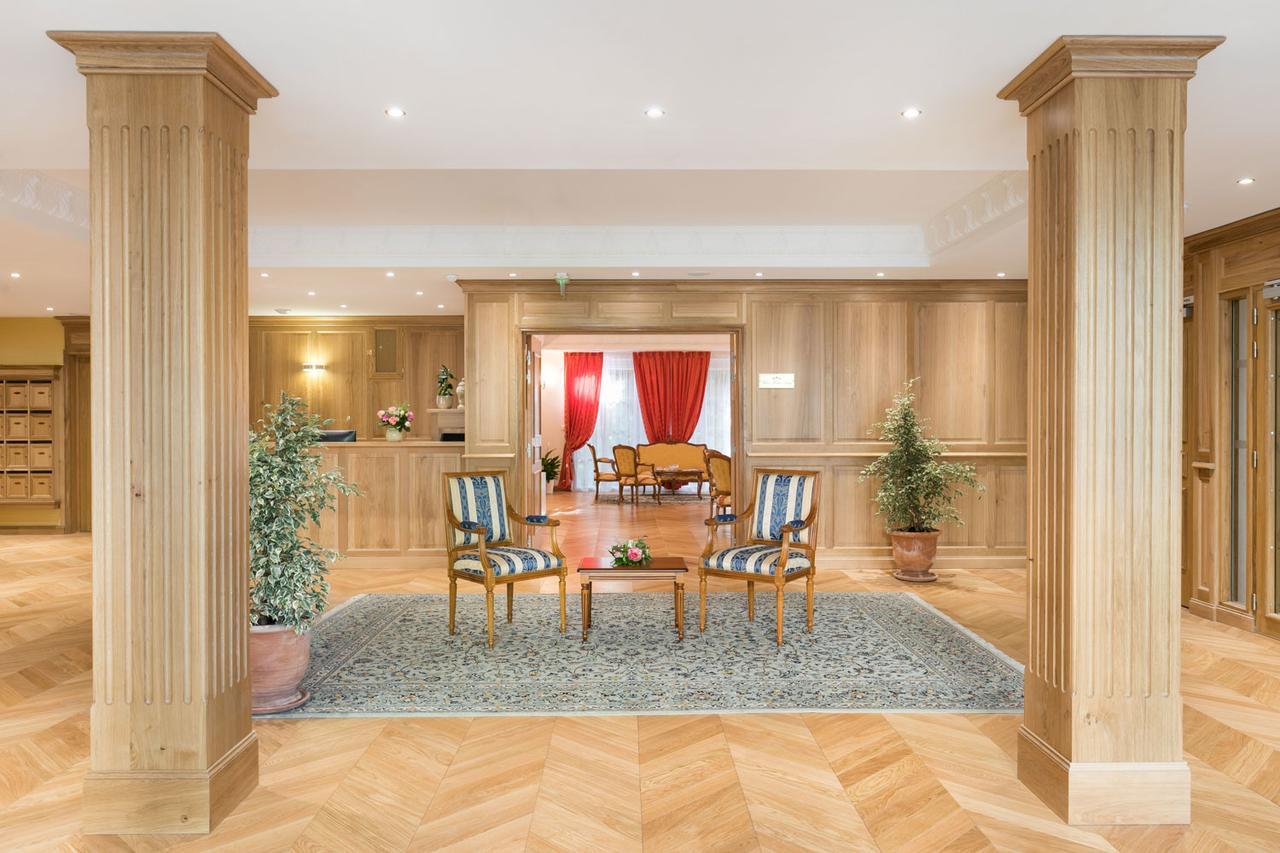 Medicis Home Dijon Les Petites Roches Exterior foto